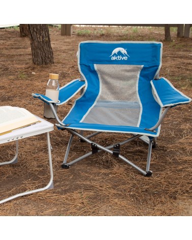 Silla plegable camping color azul, asiento bajo, con portavasos, soporta 110 kg, estructura de acero, tejido de poliéster